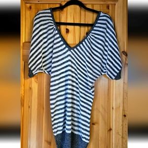 Women's Knit Top Gray And White stripes